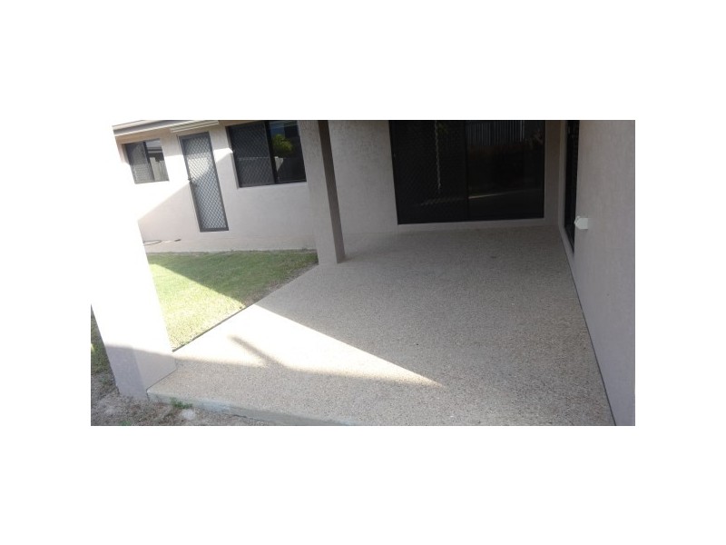 1A Zoe Court, Mount Louisa QLD 4814