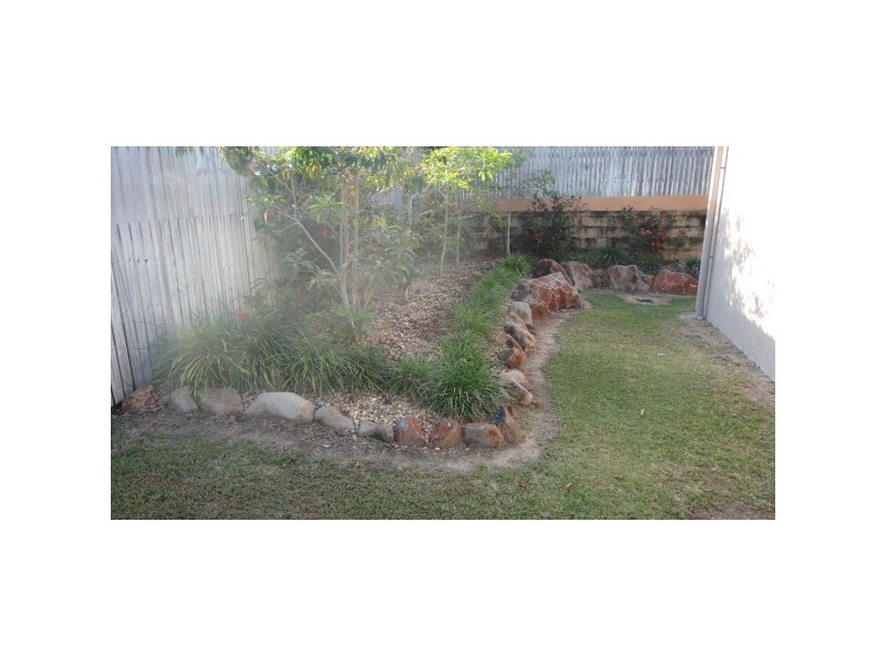 1A Zoe Court, Mount Louisa QLD 4814