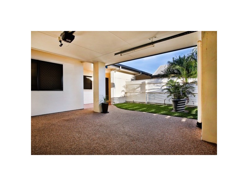 2/185 Thuringowa Drive, Kirwan QLD 4817