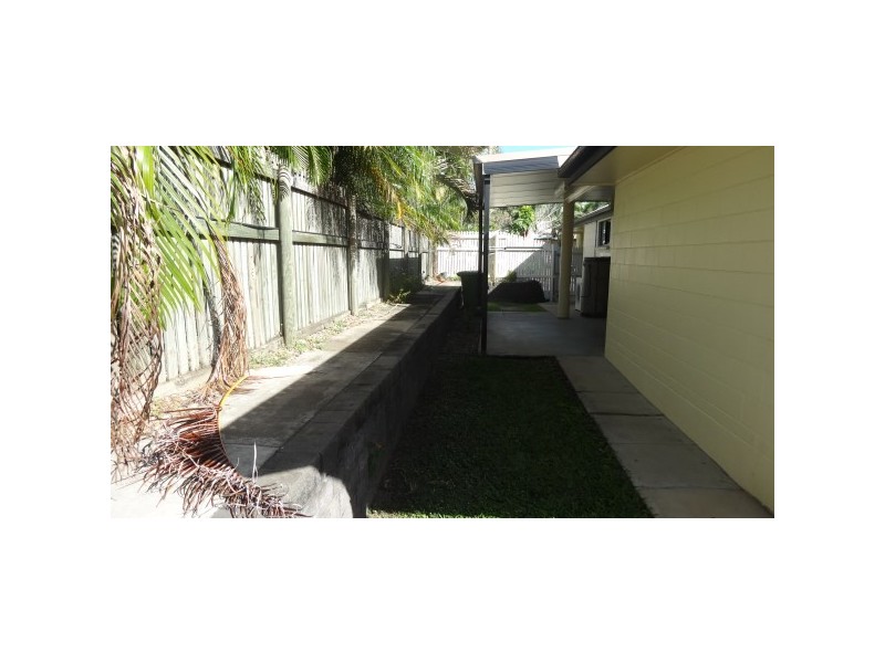 6 Sadowa Court, Wulguru QLD 4811