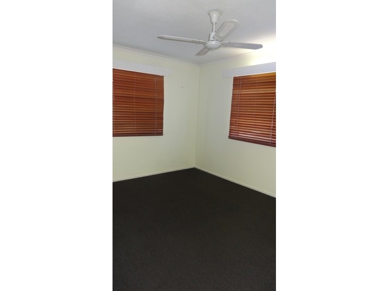 25 Tamarind Street, Kirwan QLD 4817