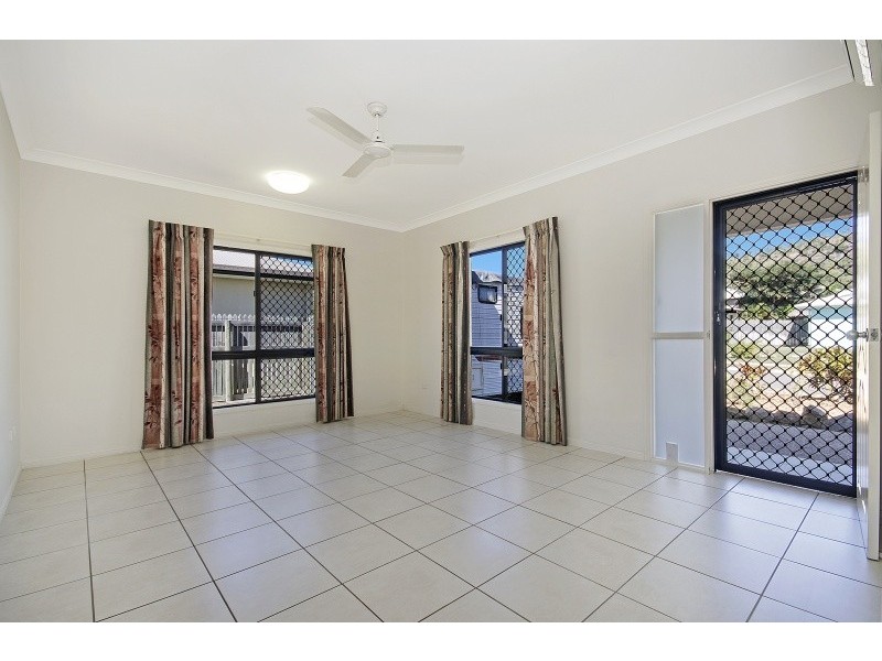 29 Chapple Street, Mount Louisa QLD 4814