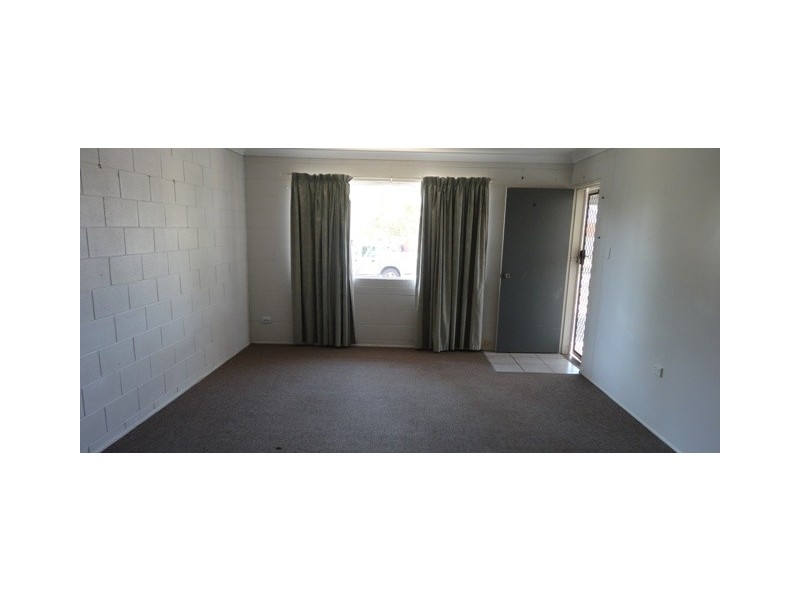 8 San Vito Crescent, Rasmussen QLD 4815