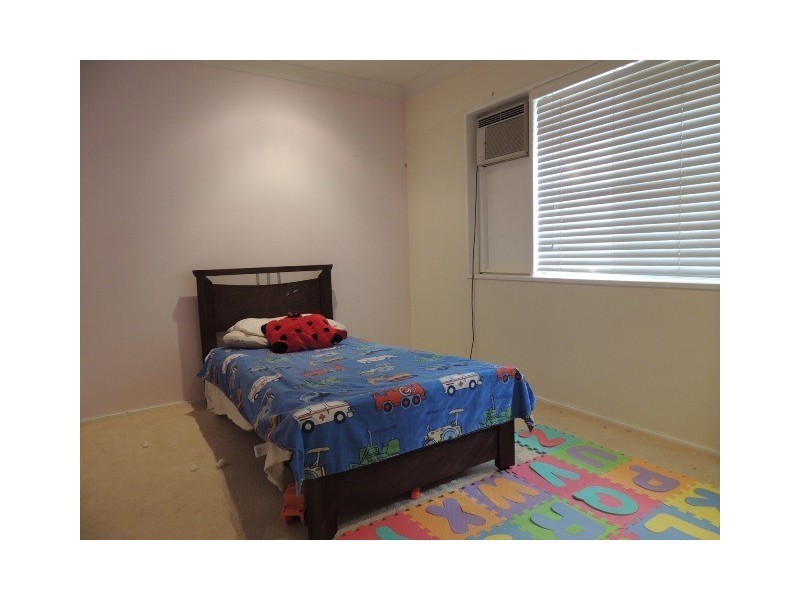 72 Peter Street, Kelso QLD 4815