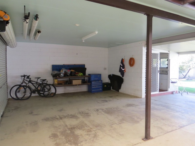 72 Peter Street, Kelso QLD 4815