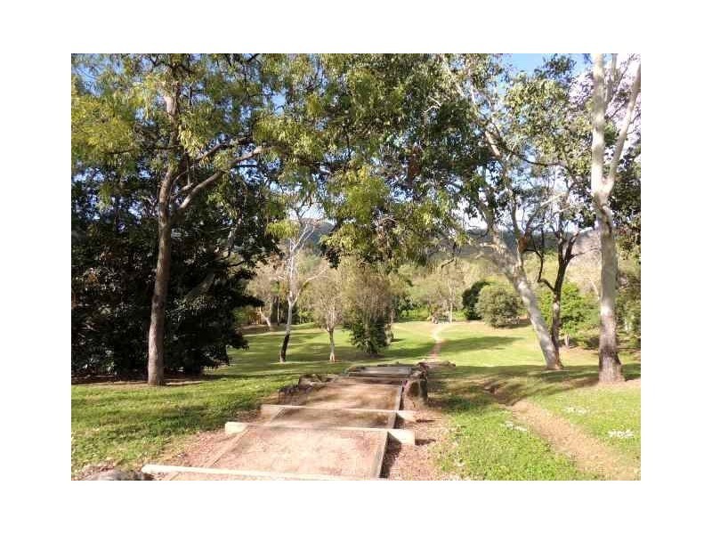 72 Peter Street, Kelso QLD 4815