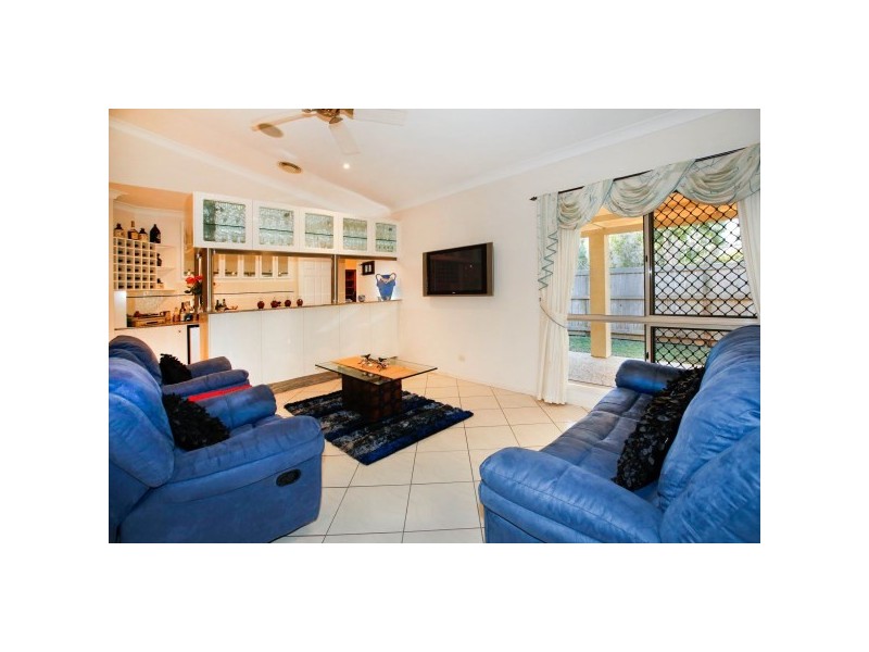 2 Waterside Place, Idalia QLD 4811