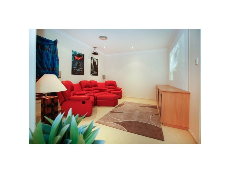 2 Waterside Place, Idalia QLD 4811