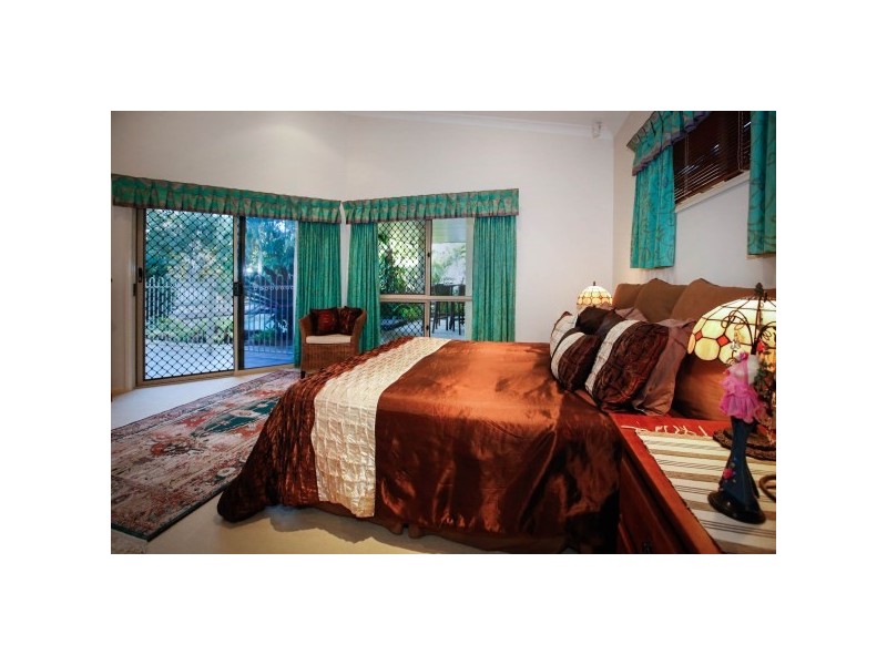 2 Waterside Place, Idalia QLD 4811