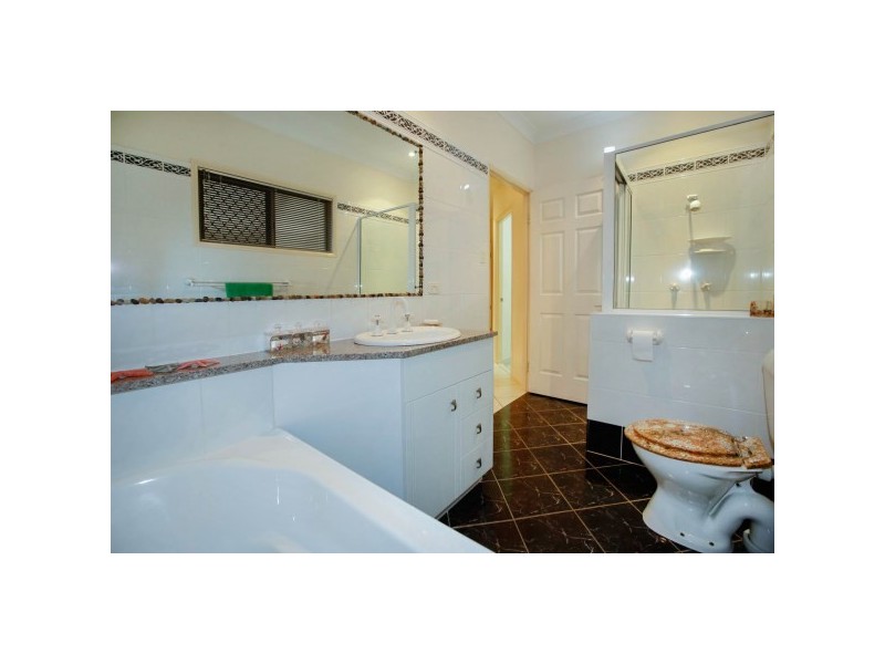 2 Waterside Place, Idalia QLD 4811