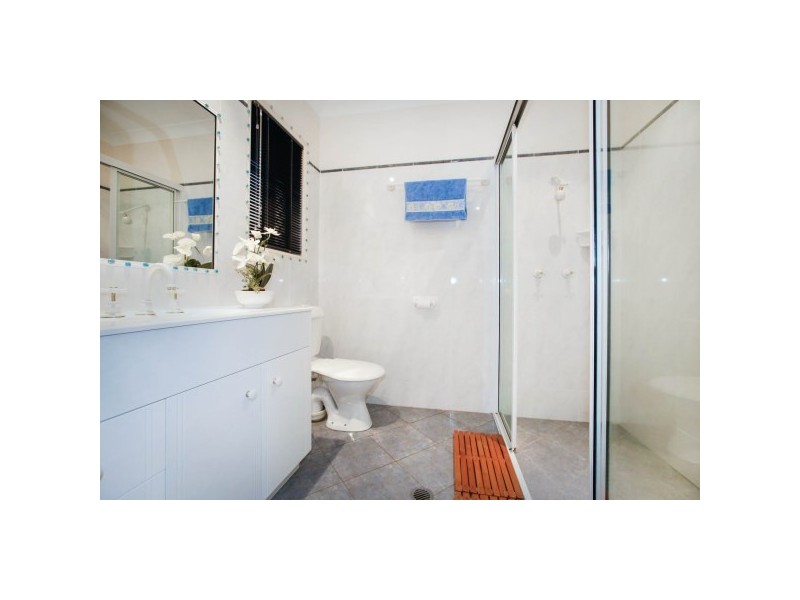 2 Waterside Place, Idalia QLD 4811