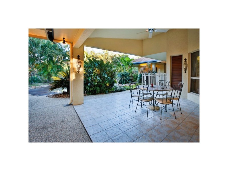 2 Waterside Place, Idalia QLD 4811