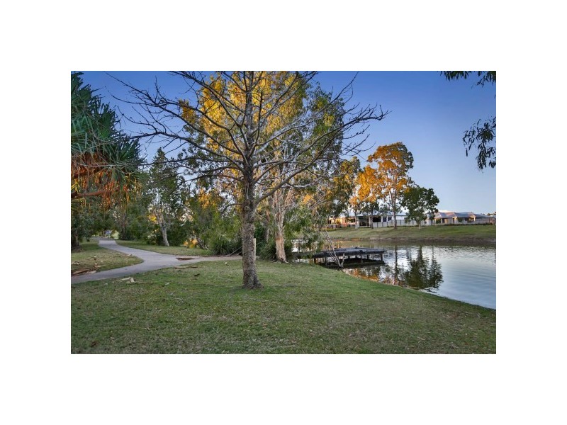 2 Waterside Place, Idalia QLD 4811