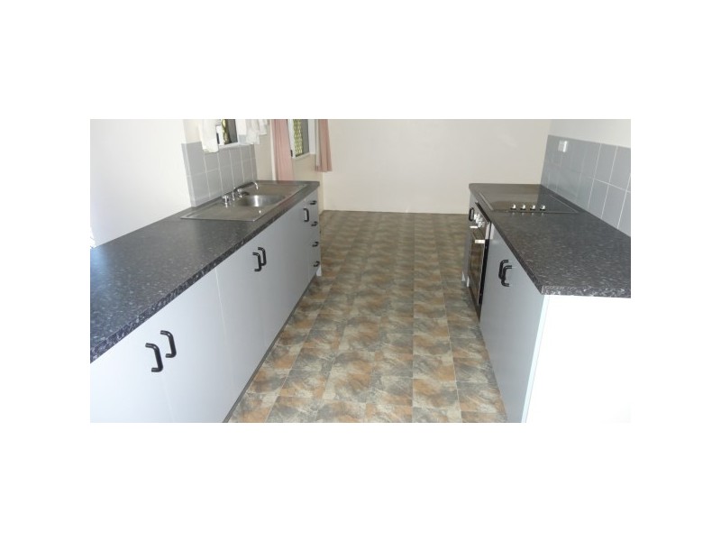 4 Woodlea Court, Kelso QLD 4815