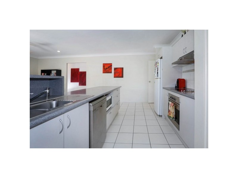 6 Springbrook Parade, Idalia QLD 4811