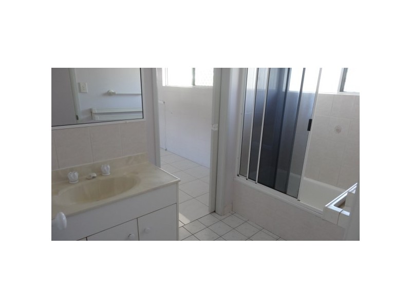 13 Lyndhurst Street, Mount Louisa QLD 4814