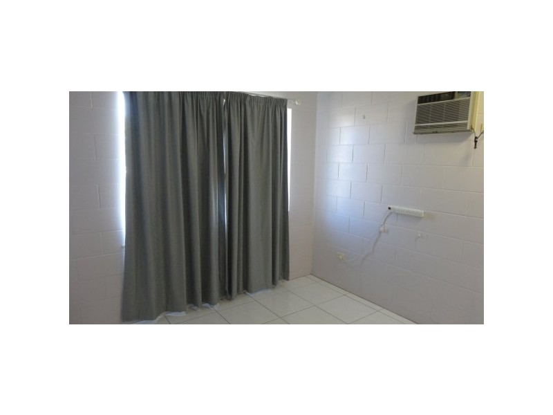 13 Lyndhurst Street, Mount Louisa QLD 4814