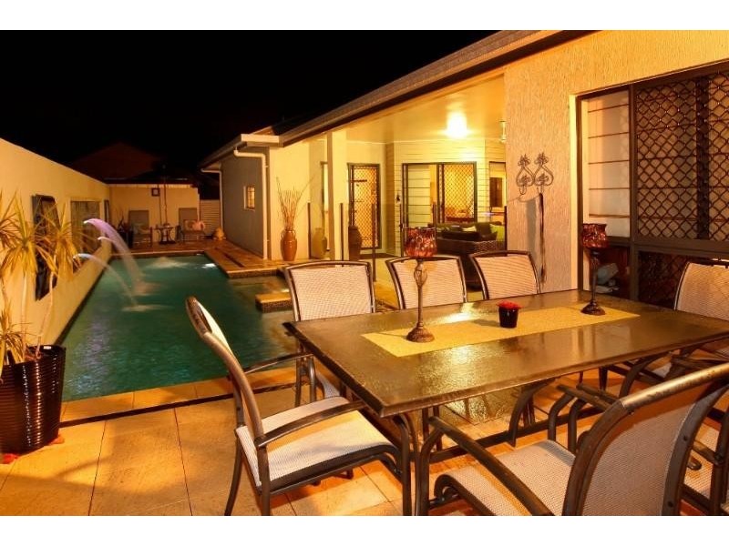 22 Heliconia Court, Mount Louisa QLD 4814