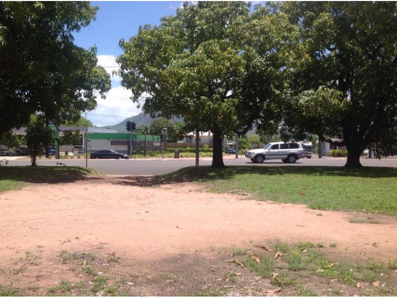 245 Ross River Rd, Aitkenvale QLD 4814