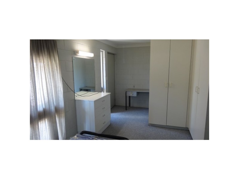 8/153 Nathan Street, Cranbrook QLD 4814