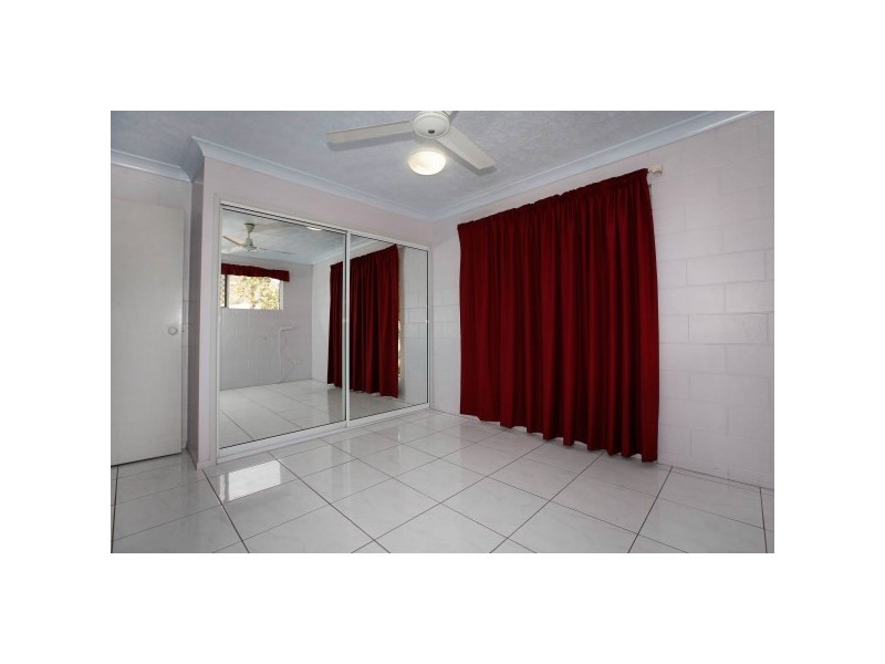 13 Lyndhurst Street, Mount Louisa QLD 4814