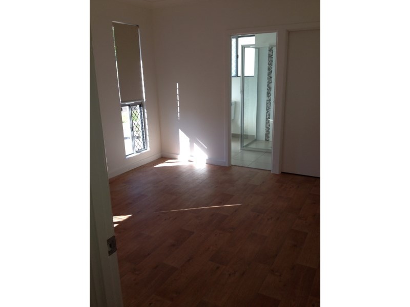 13 Inglis Smith Street, Rosslea QLD 4812