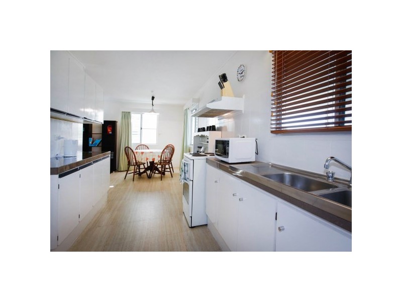 18 Rundle Street, Mount Louisa QLD 4814