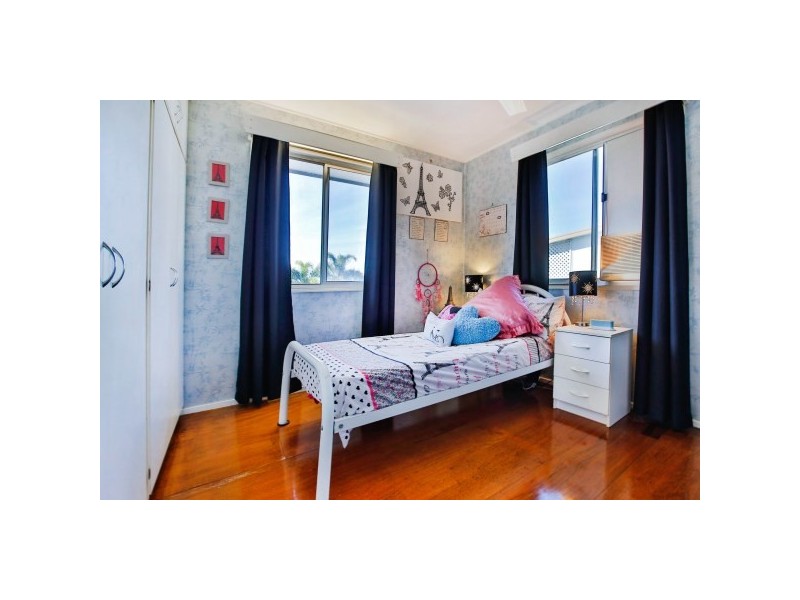 18 Rundle Street, Mount Louisa QLD 4814