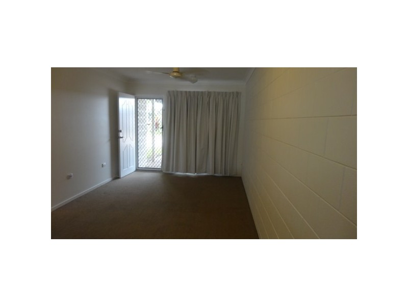 3/32 Henry Street, West End QLD 4810
