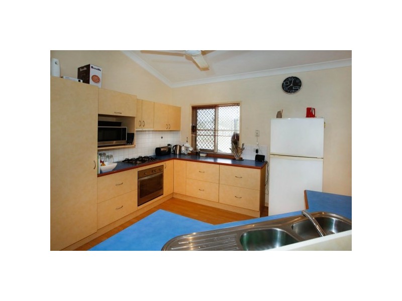 8 Siris Place, Douglas QLD 4814