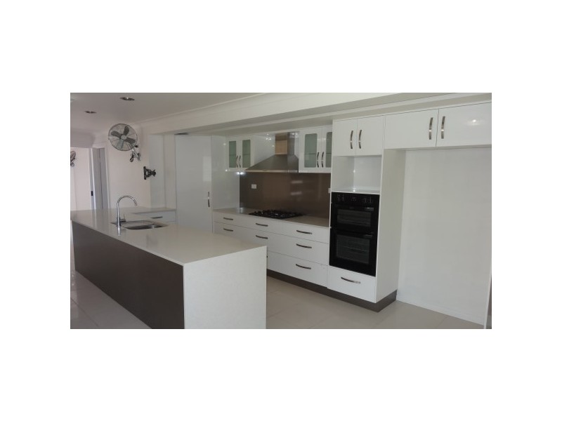 4 Jayne Court, Kelso QLD 4815