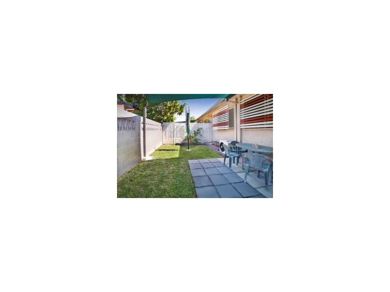 4/16 Benson Street, Rosslea QLD 4812