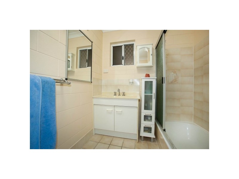 4/16 Benson Street, Rosslea QLD 4812