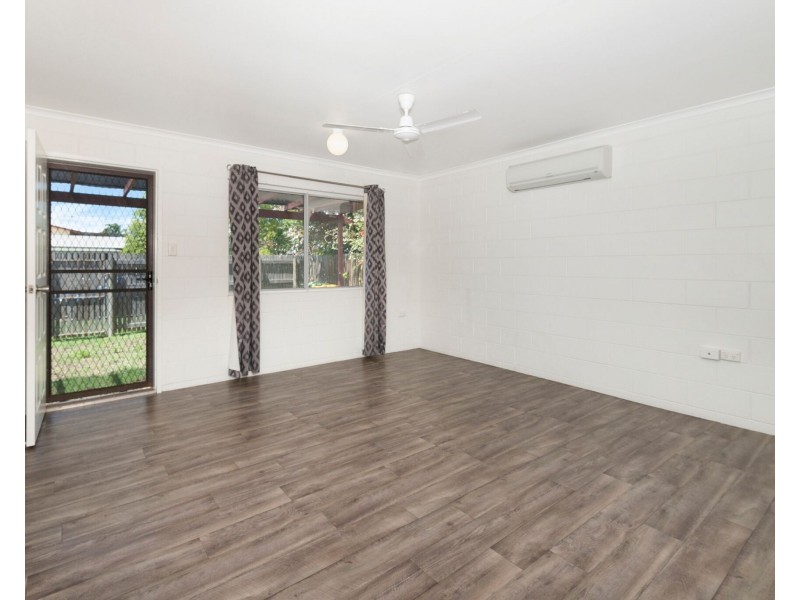 1 Corella Crescent, Mount Louisa QLD 4814