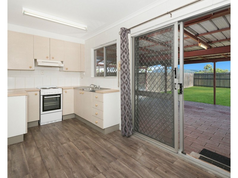 1 Corella Crescent, Mount Louisa QLD 4814