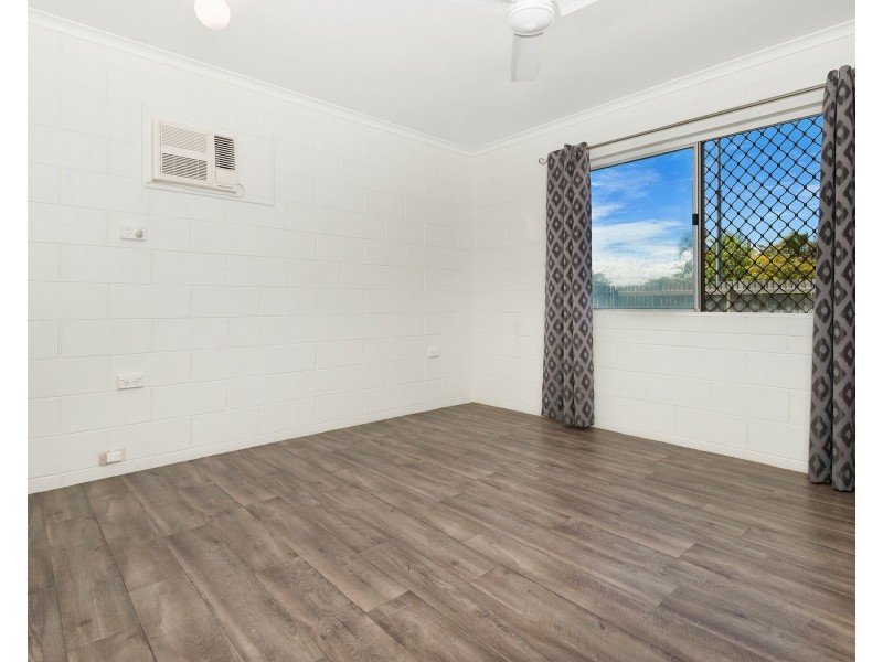 1 Corella Crescent, Mount Louisa QLD 4814