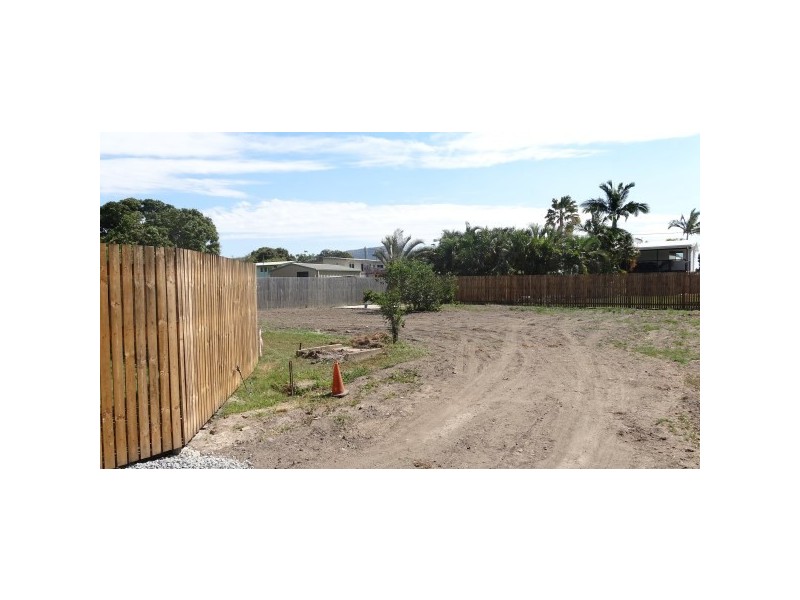 65 Ireland Street, Oonoonba QLD 4811