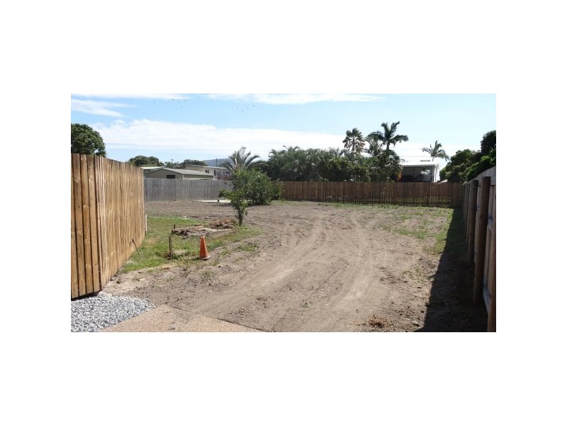 65 Ireland Street, Oonoonba QLD 4811