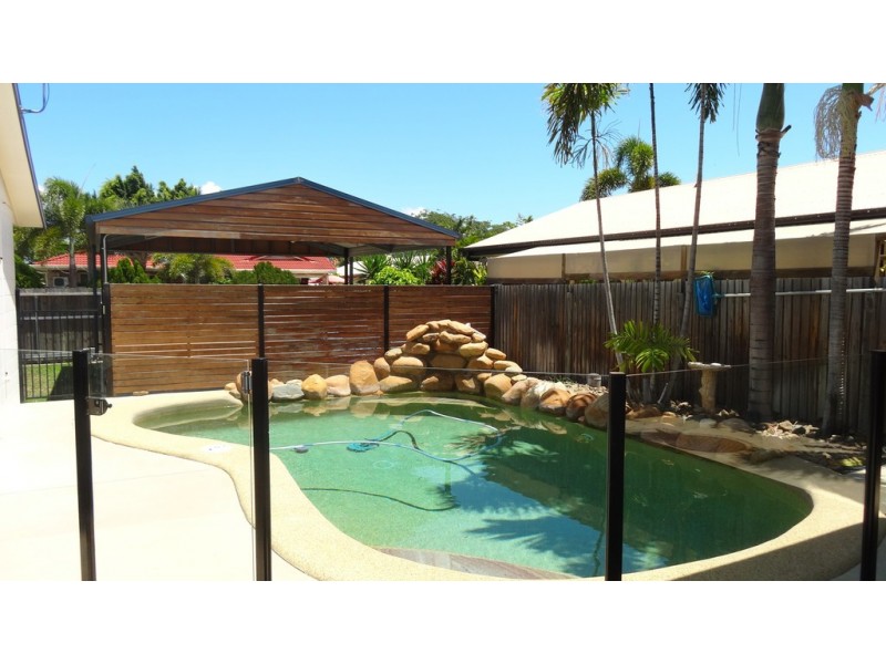 14 Dalkeith Crescent, Mount Louisa QLD 4814