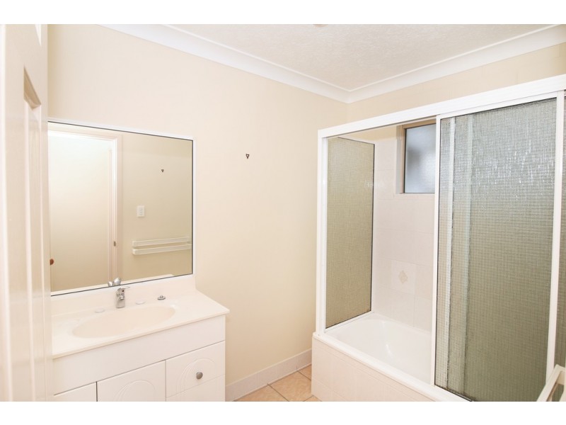 14 Dalkeith Crescent, Mount Louisa QLD 4814