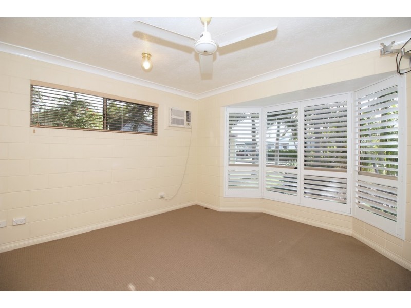 14 Dalkeith Crescent, Mount Louisa QLD 4814