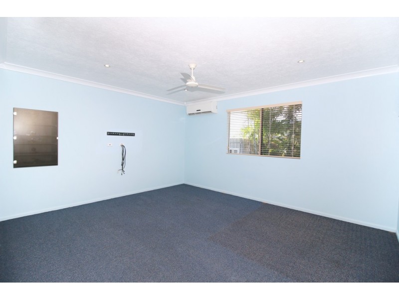 14 Dalkeith Crescent, Mount Louisa QLD 4814