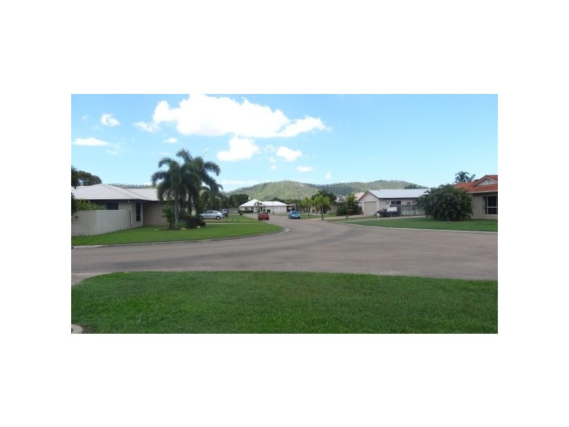 40 Young Circuit, Kirwan QLD 4817