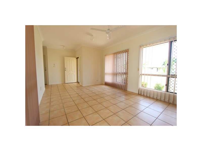 40 Young Circuit, Kirwan QLD 4817