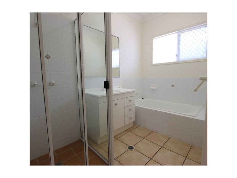 40 Young Circuit, Kirwan QLD 4817