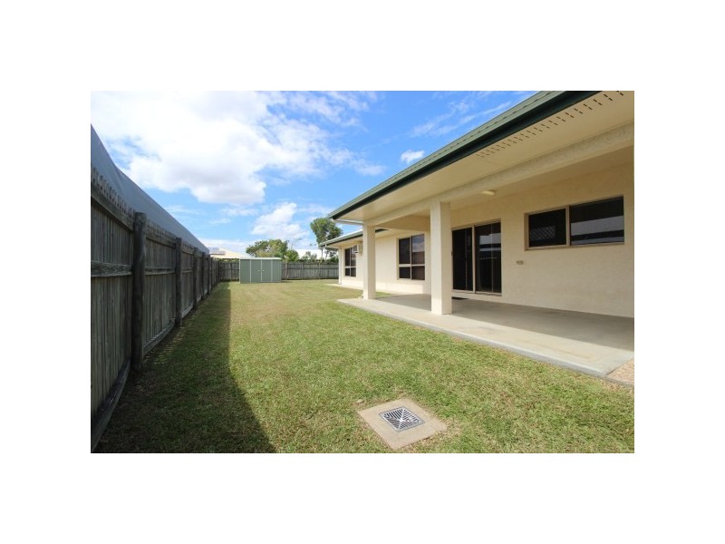 40 Young Circuit, Kirwan QLD 4817