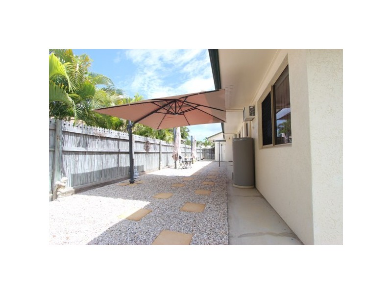 40 Young Circuit, Kirwan QLD 4817