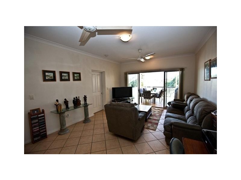 2/24-28 Martinez Avenue, West End QLD 4810