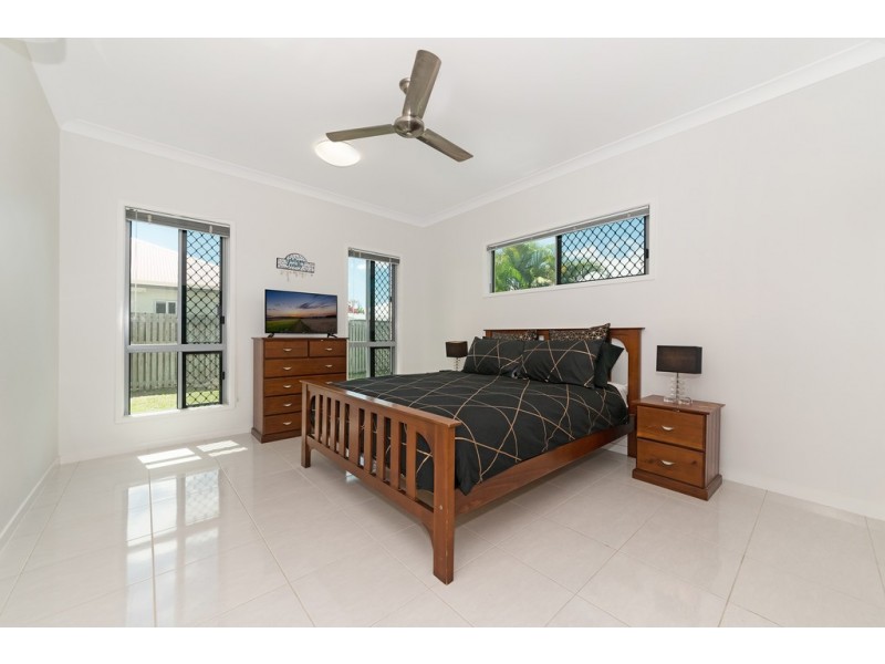 8 Sillago Street, Burdell QLD 4818