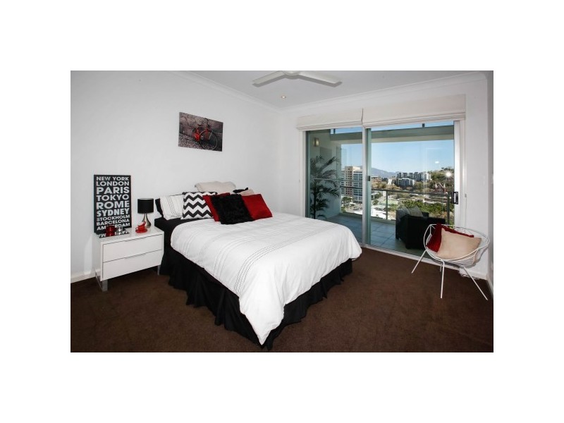 17/12-14 Hale Street, North Ward QLD 4810
